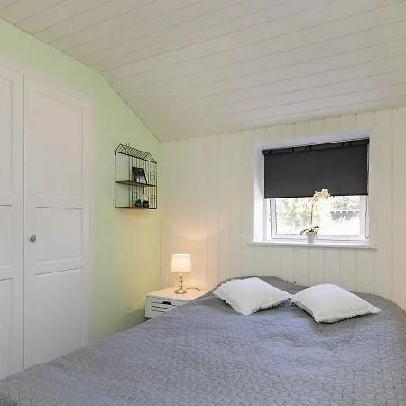 8 Person In V Ggerl Se Bøtø By
