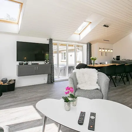 8 Person In Vaeggerlose Σπίτι διακοπών *