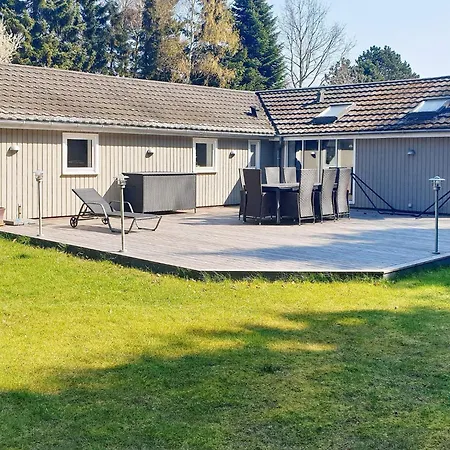 Semesterbostad 5 Star In Vaeggerlose